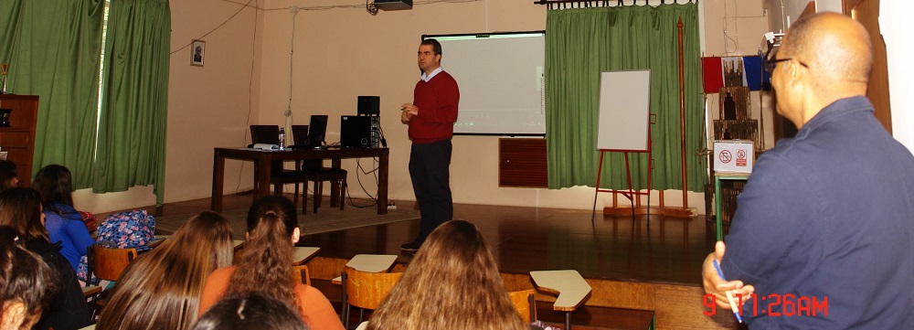 “O Comunicar em Segurança”, da Fundação Portugal Telecom na Ribeira Brava, em 10 de fevereiro de 2017 a convite do Clube Europeu da Escola Básica e Secundária Padre Manuel Álvares.